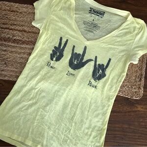 ✌️THREADS 4 THOUGHT Tee